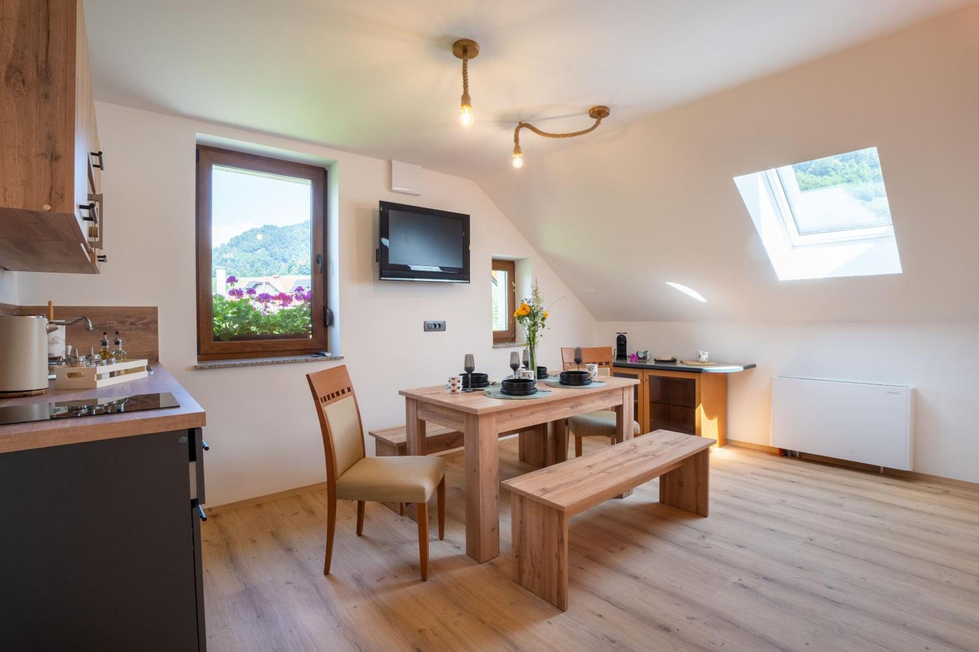 Aparthotel Hom At Vintgar Zgornje Gorje Kamer foto
