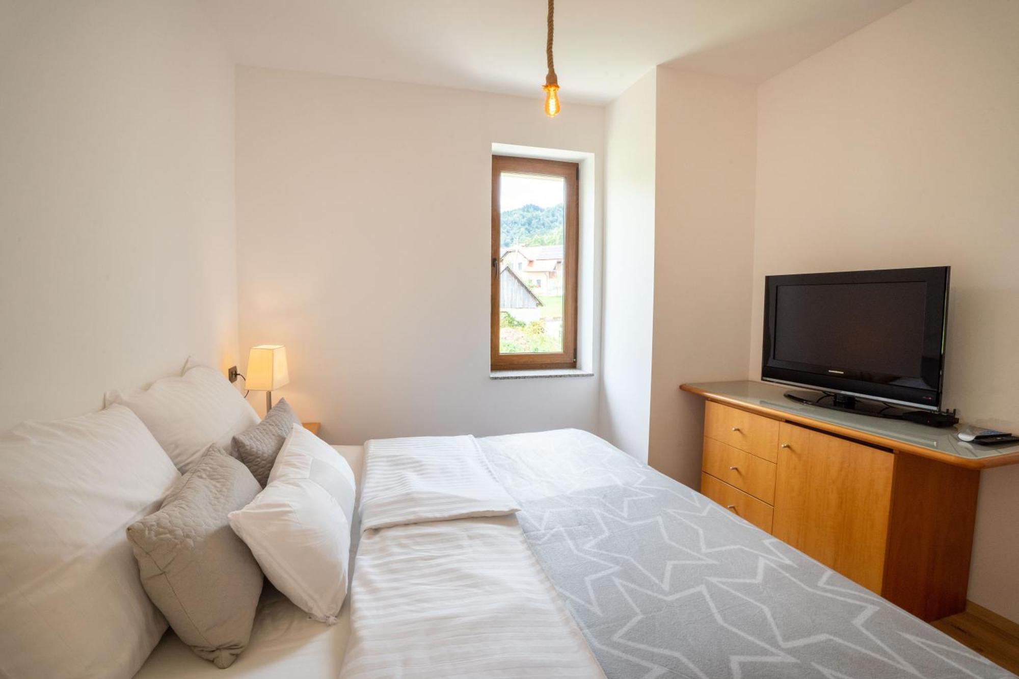 Aparthotel Hom At Vintgar Zgornje Gorje Kamer foto